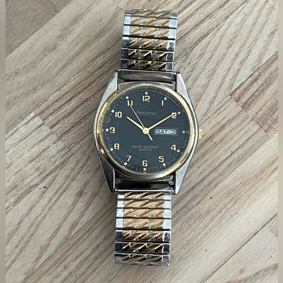 Armitron Men’s Watch Black Dial Day Date Window Two Tone Stretch Bracelet - Picture 5 of 11